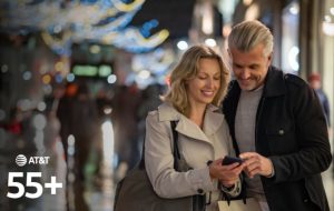 AT&T یک معامله تلفنی با تخفیف جدید ، AT&T+، به مشتریان 55 و بالاتر پرداخته است